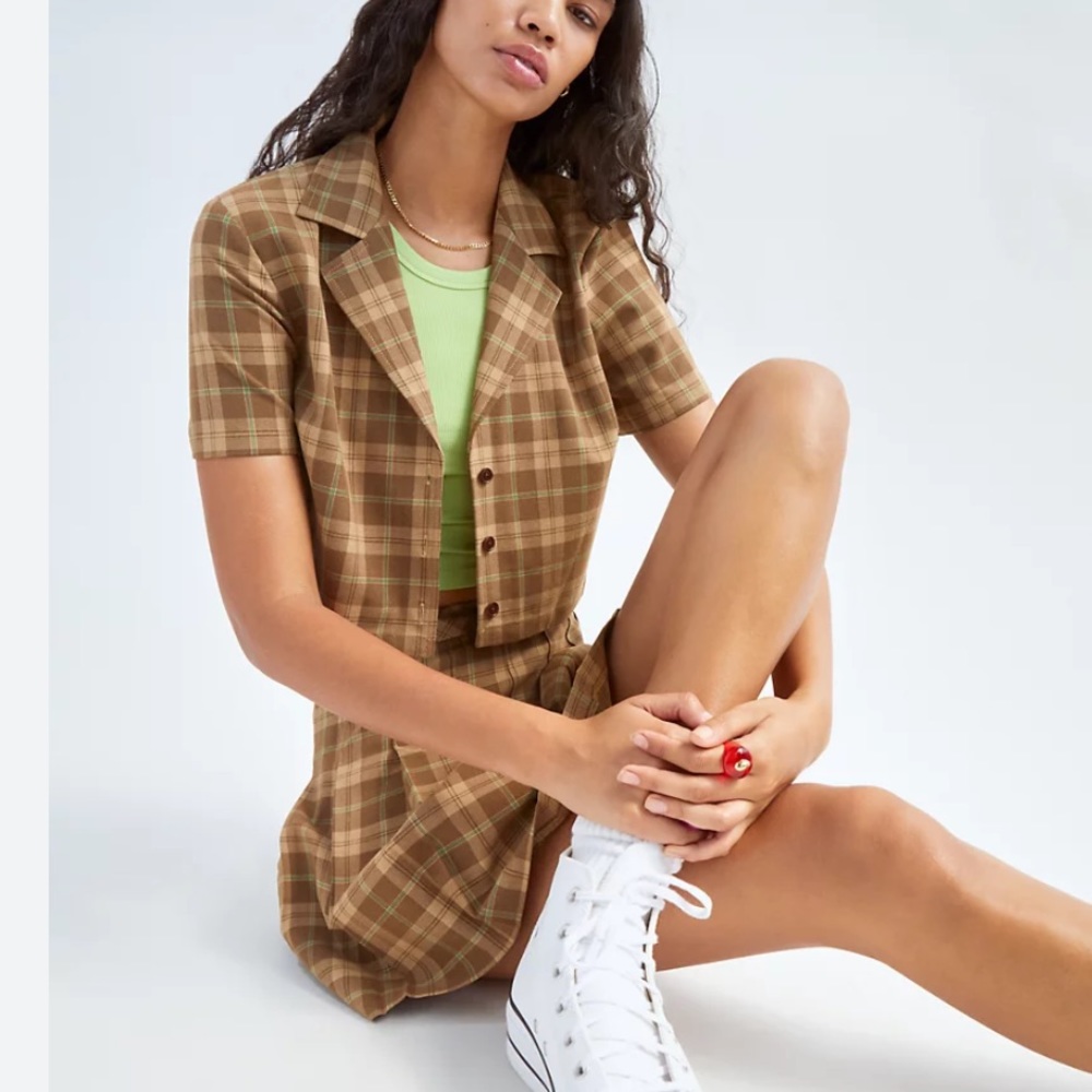 Aritzia Sunday Best Tuesday shirt